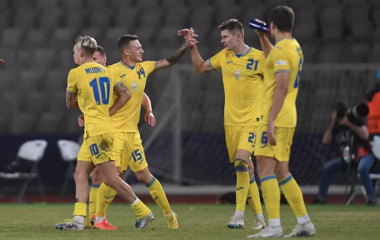 alt 1-2. Dovbyk cita a Ucrania con Islandia en busca de la Eurocopa